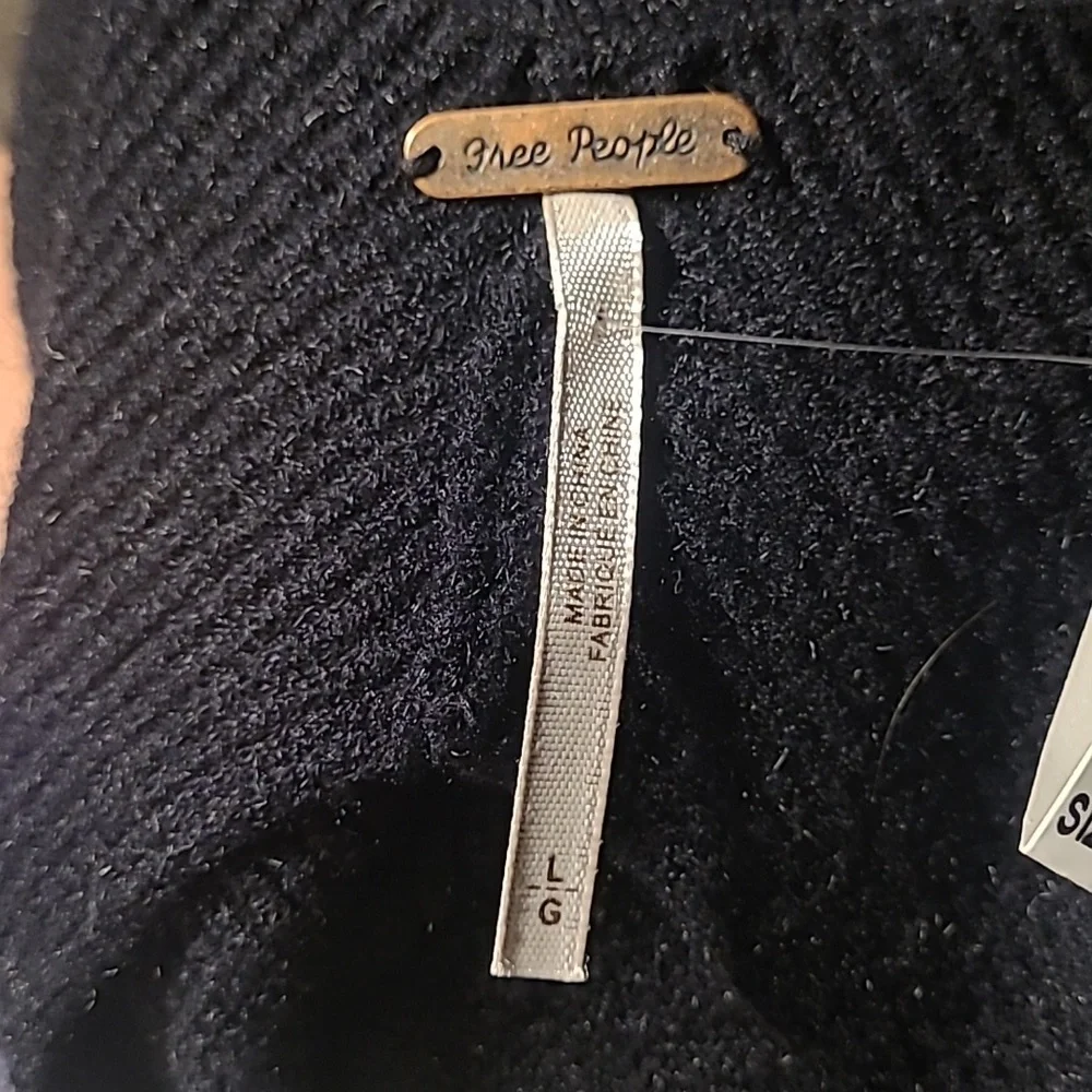 NEW Free People Women’s Saffron Sweater Top Open Back Puff Sleeves Black - Picture 5 of 5